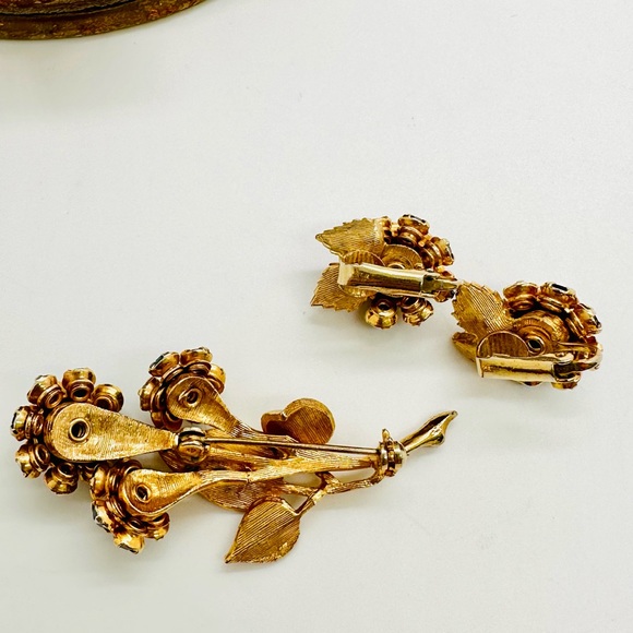Vintage Rhinestone Brooch Demi Parure Set - Picture 4 of 14
